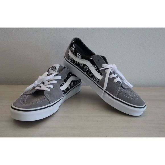 VANS Men's 9 Women's 10.5 Paisley Gray/True White Suede Sk8-Low Shoes SIB - Picture 1 of 6